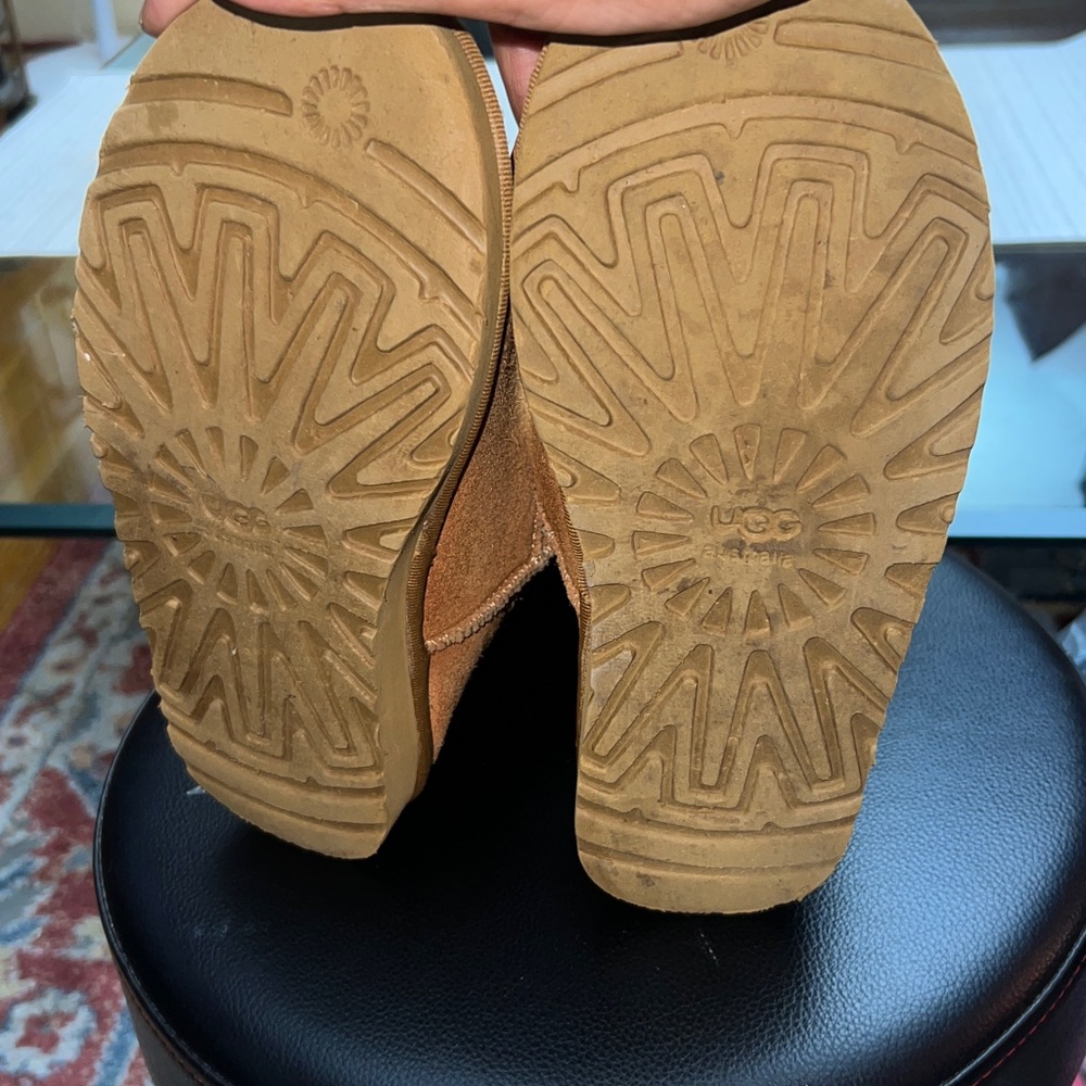 UGG Bailey Button II Tan Boots, chestnut, size 8, slightly used. - Picture 12 of 12